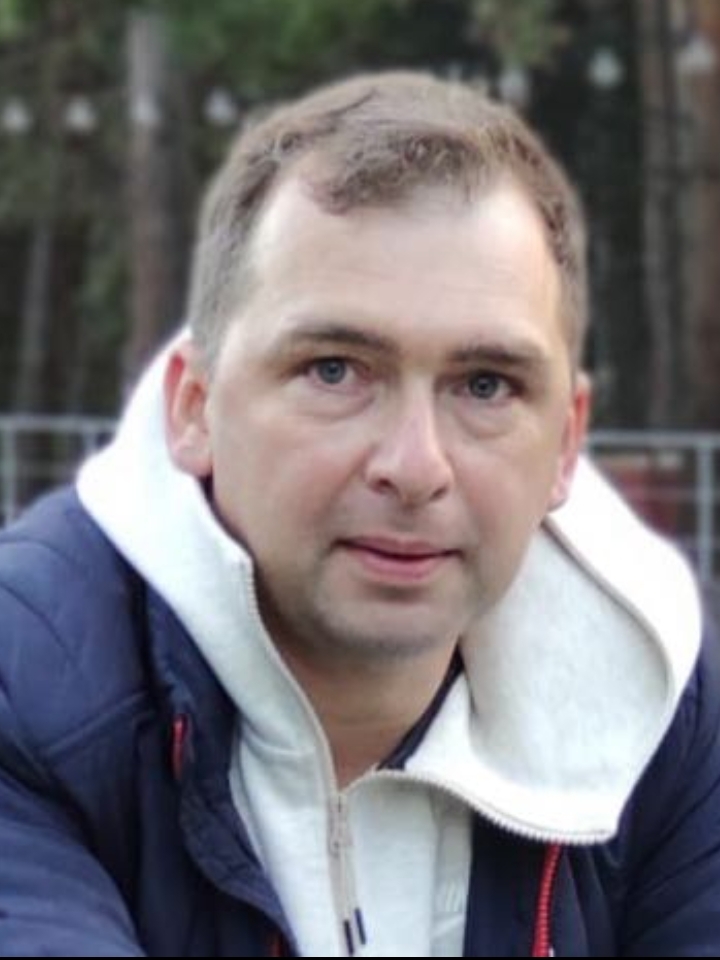 Александр Лаптев